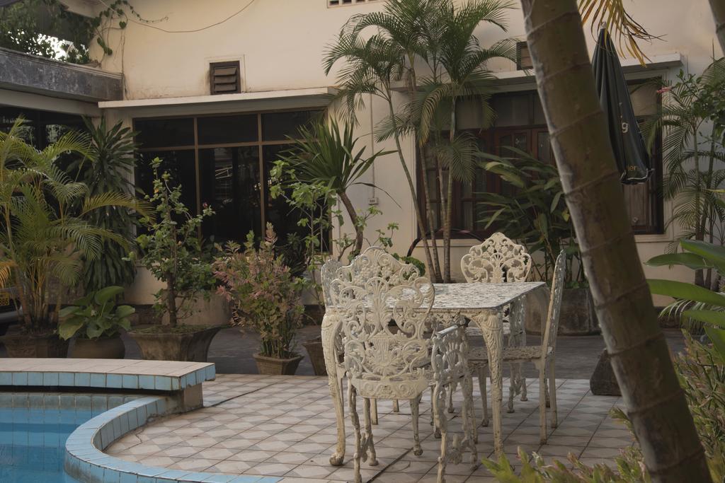 Villa Sisavad Guesthouse Вьентьян Экстерьер фото