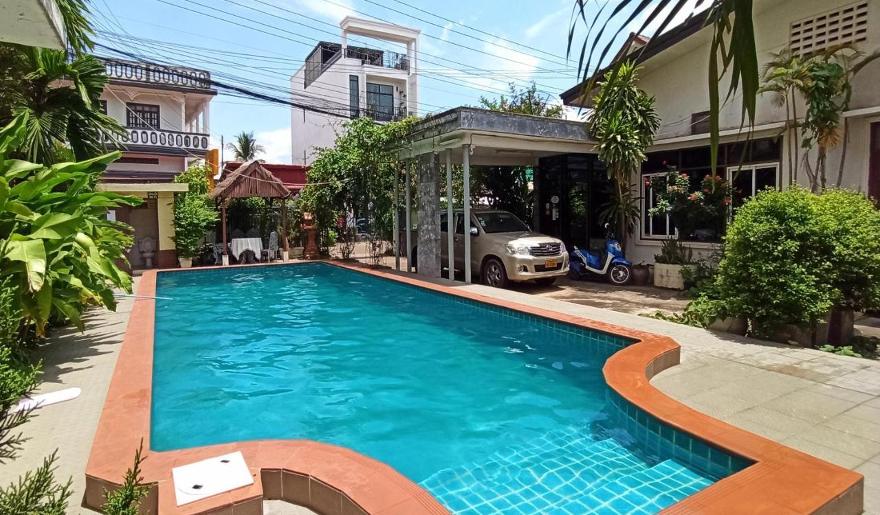 Villa Sisavad Guesthouse Вьентьян Экстерьер фото